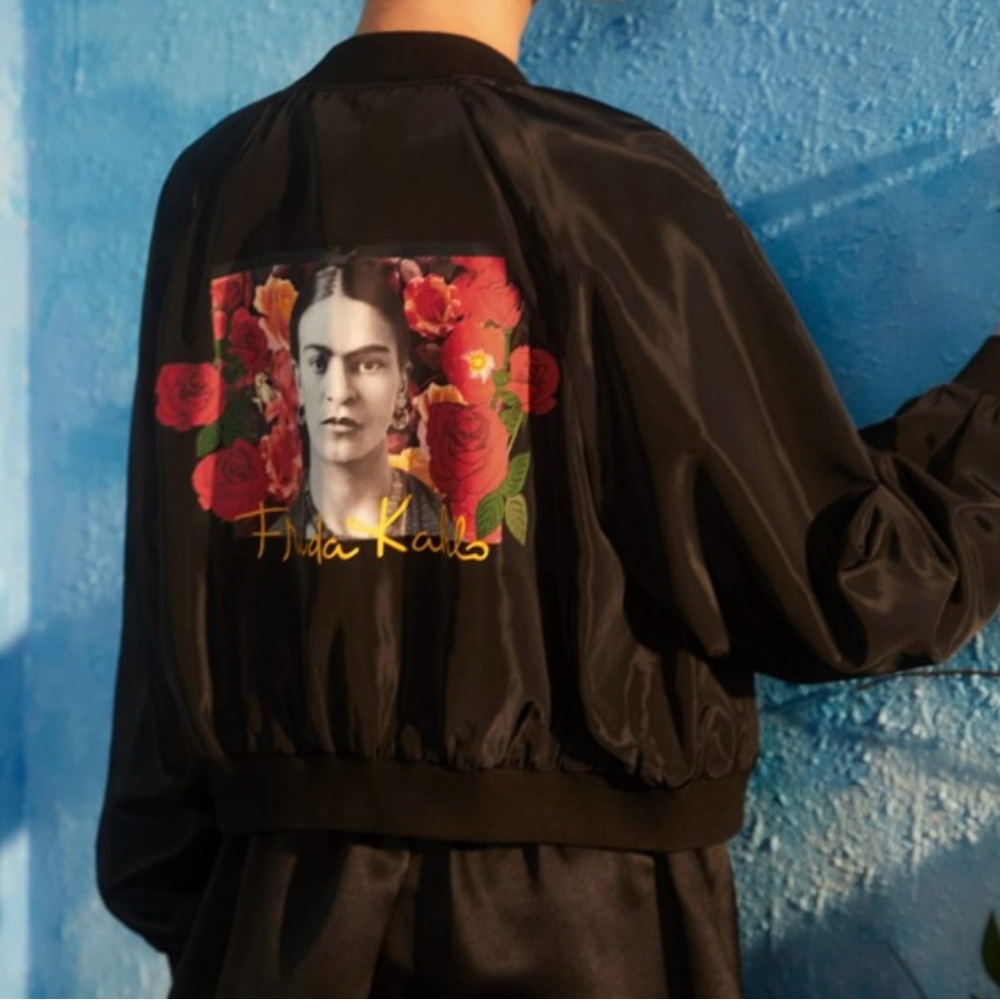 SHEIN Frida Kahlo Cropped Design